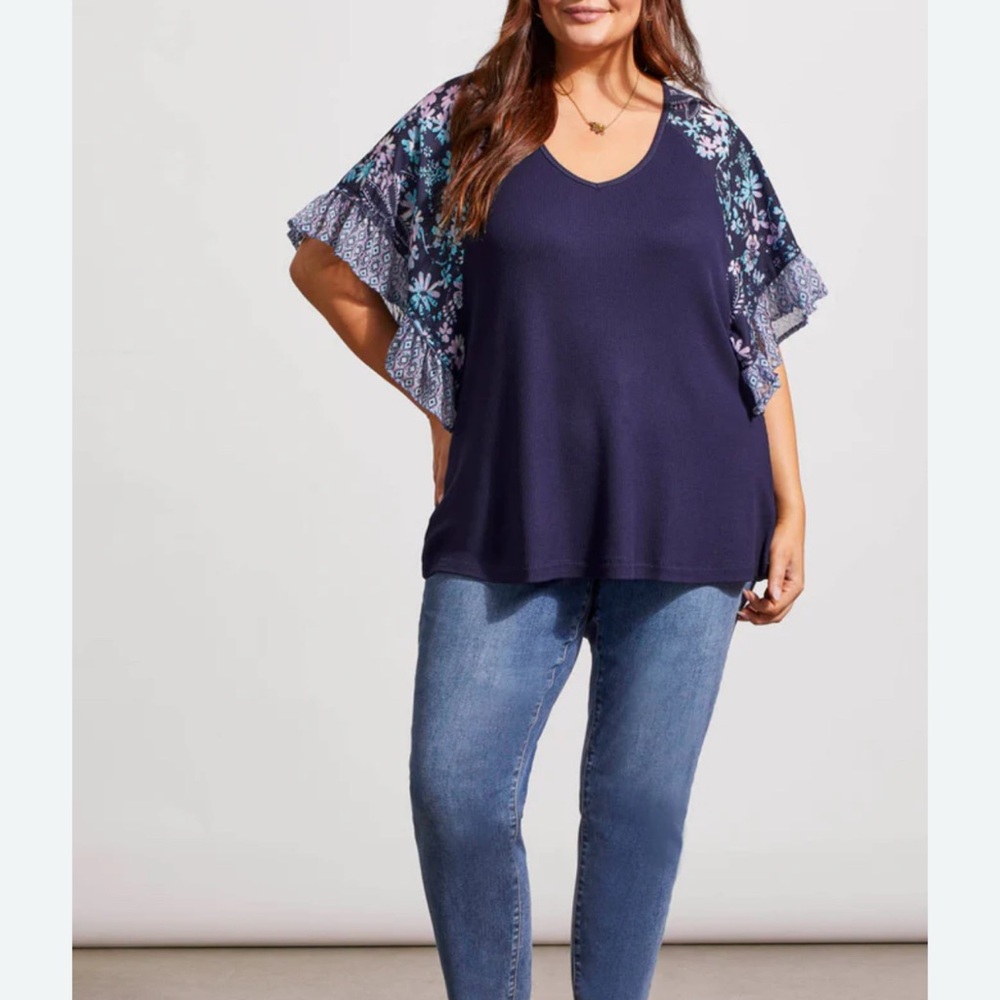 Bundle 2+ items for 30% off Plus size Floral Sleeve Navy Top